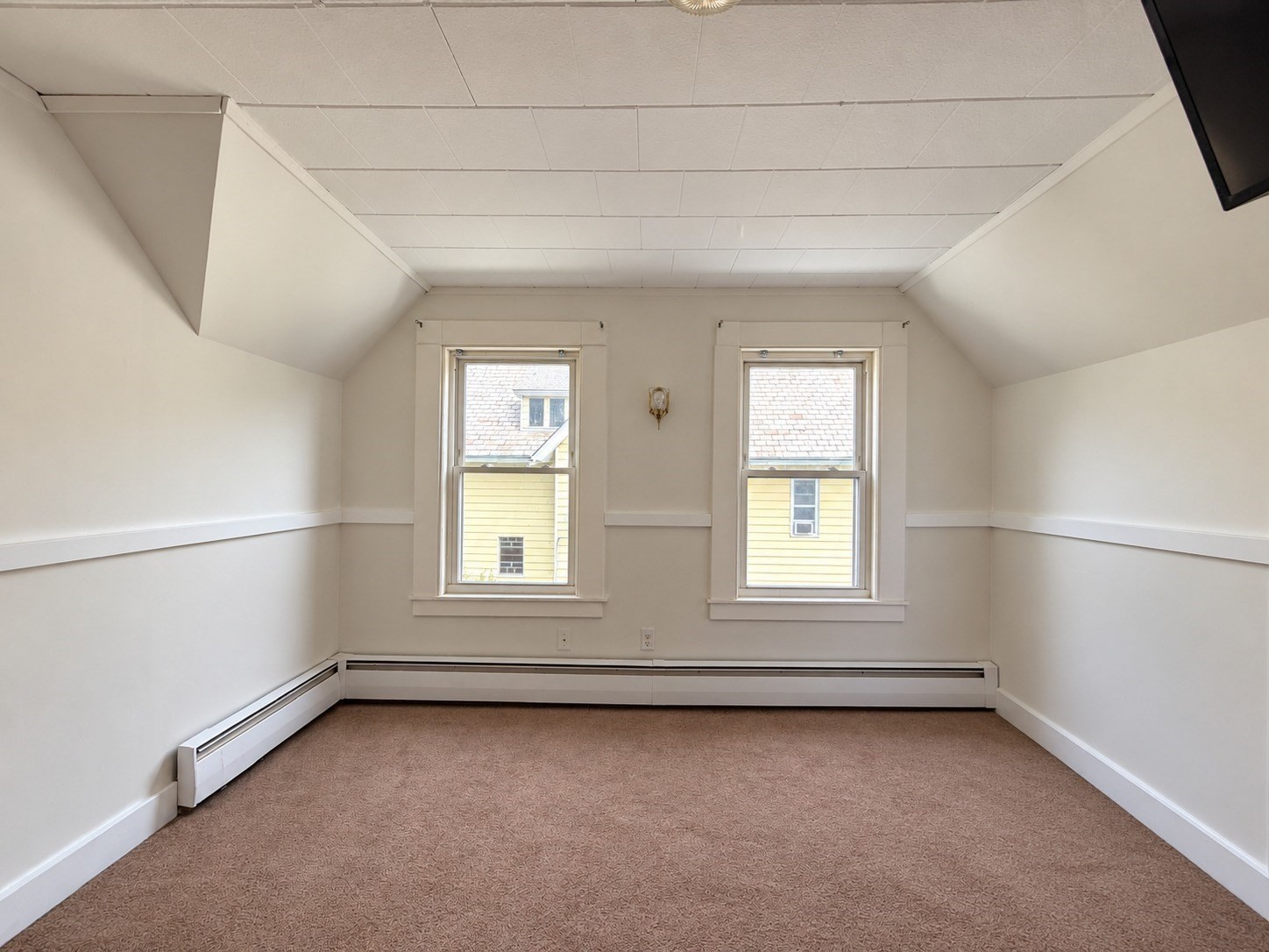 50 Hilton St # 2f Property Photo 13