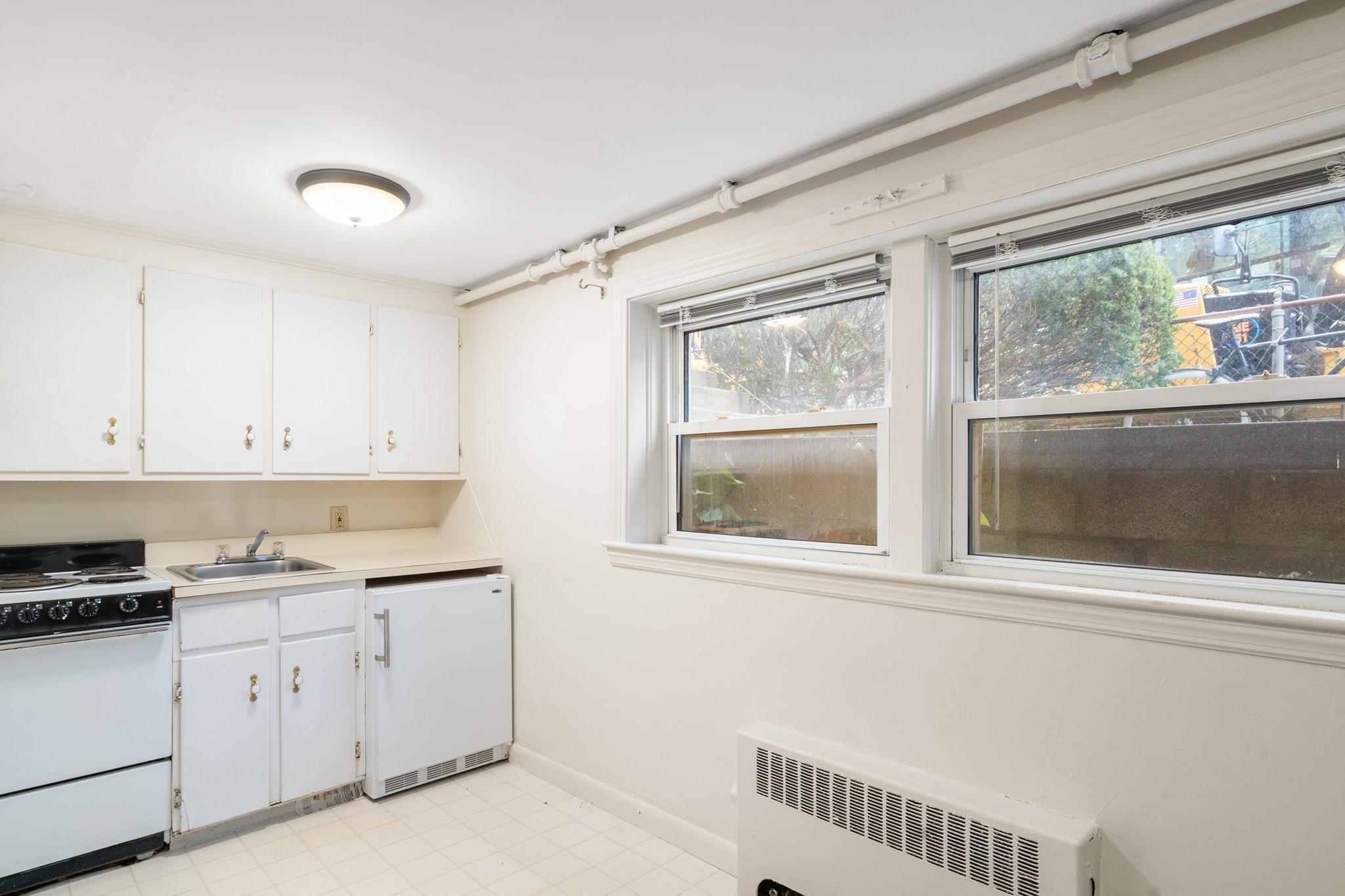 48 Kirkland Street Property Photo 4