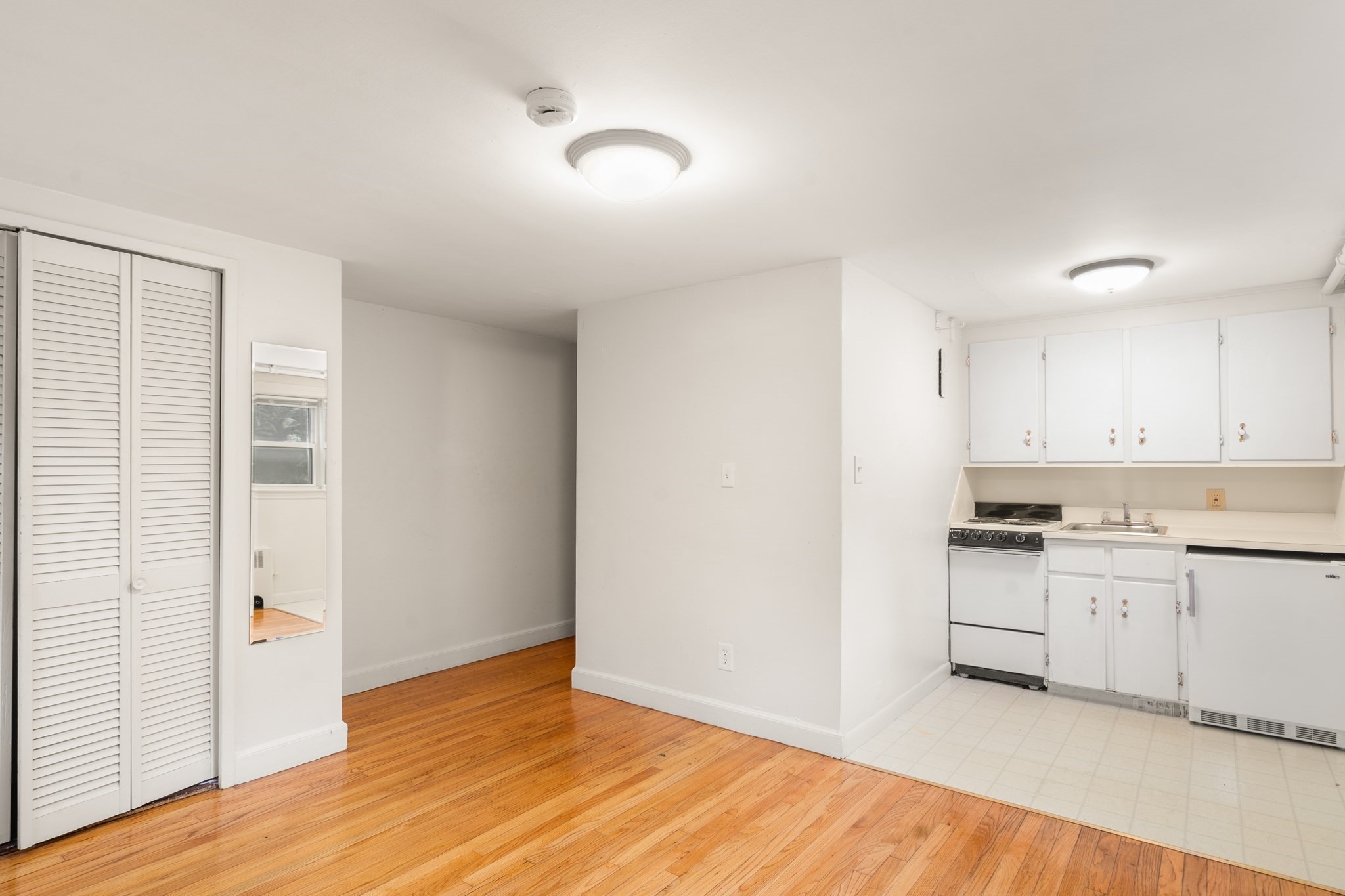 48 Kirkland Street Property Photo 6