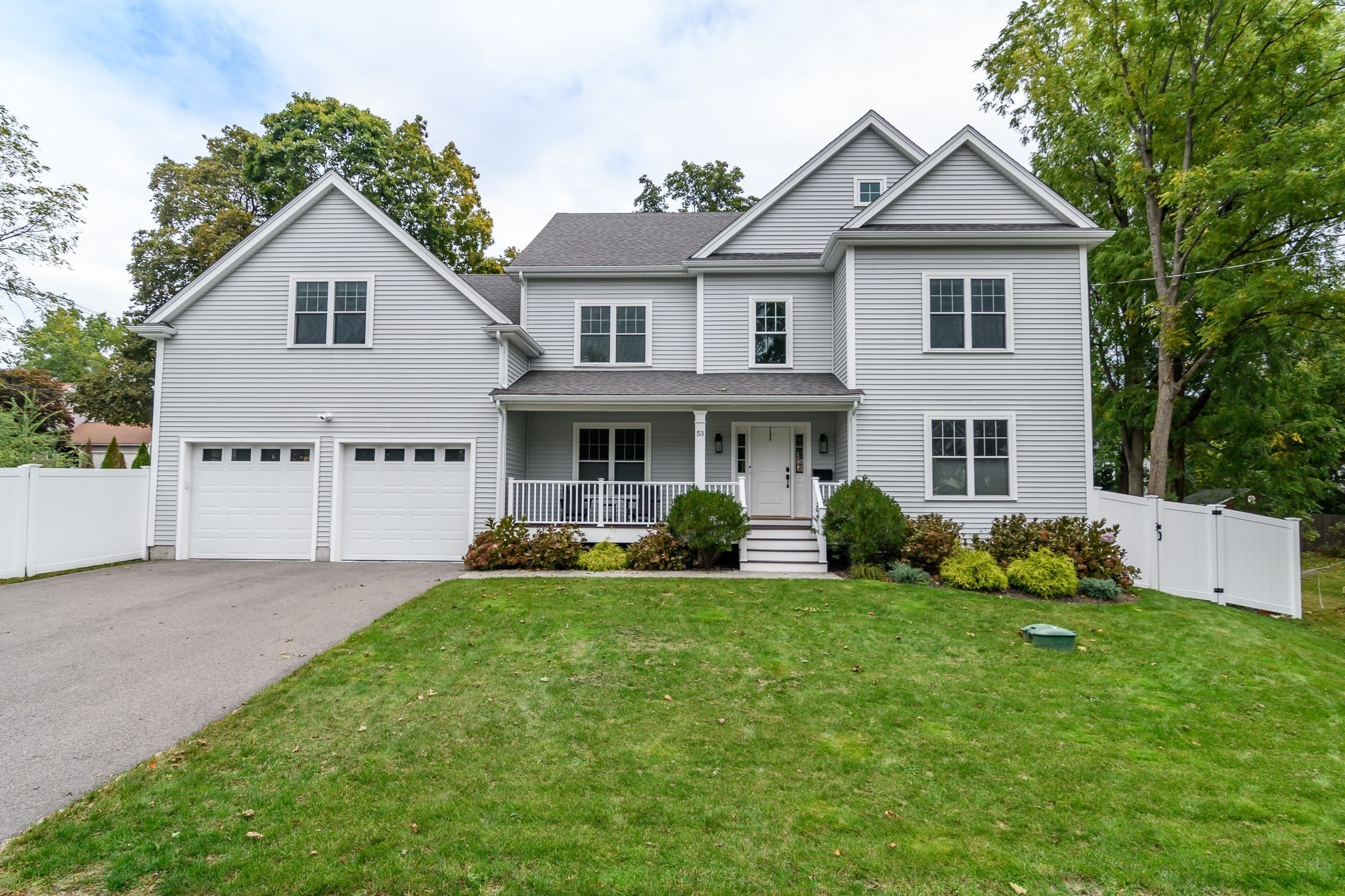 53 Beacon St Property Photo 1