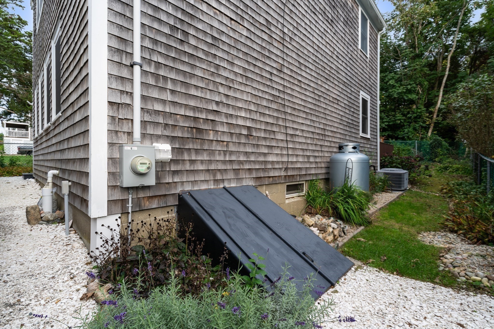 24 Avenue C Property Photo 16