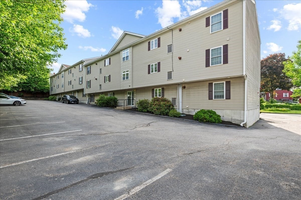 1 Hatfield St # 5 Property Photo 14