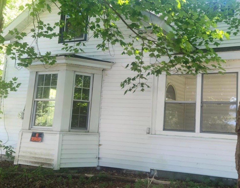 153 Main St Property Photo 10