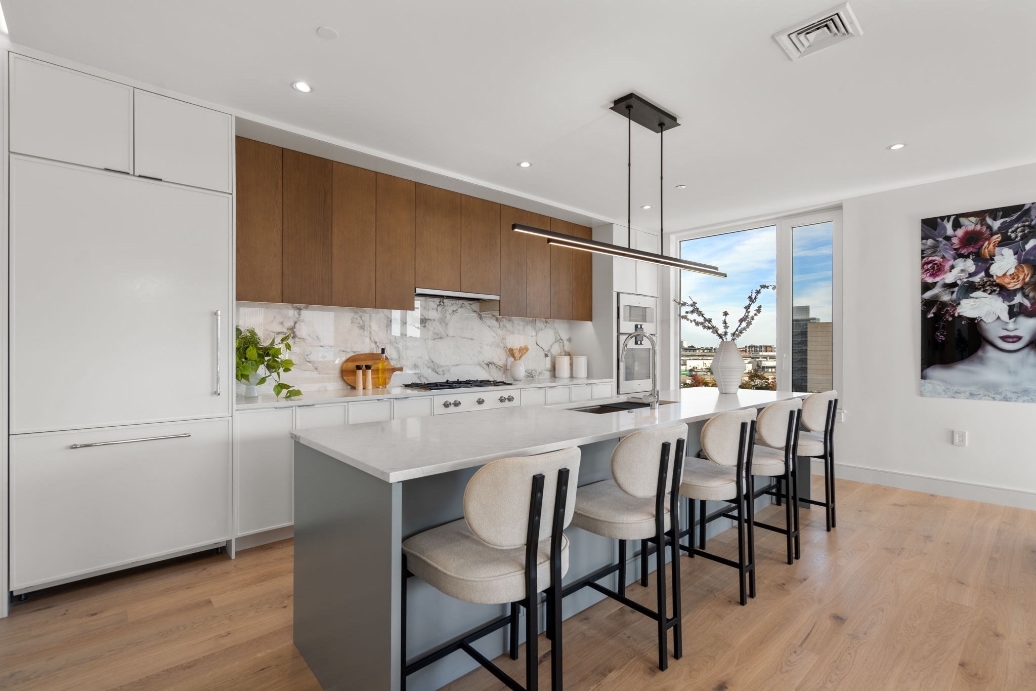 595 Albany Street Ph Property Photo 8