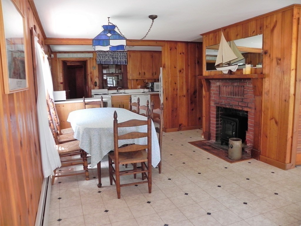 35 Cleveland Way (winter) Property Photo 5