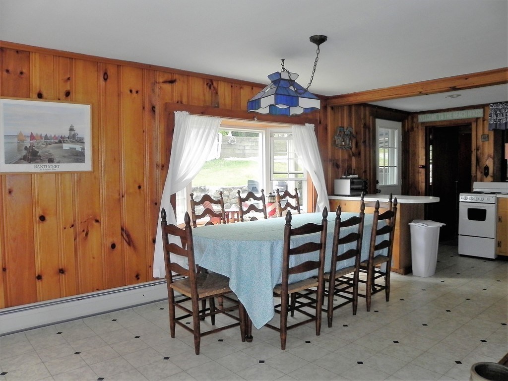 35 Cleveland Way (winter) Property Photo 11