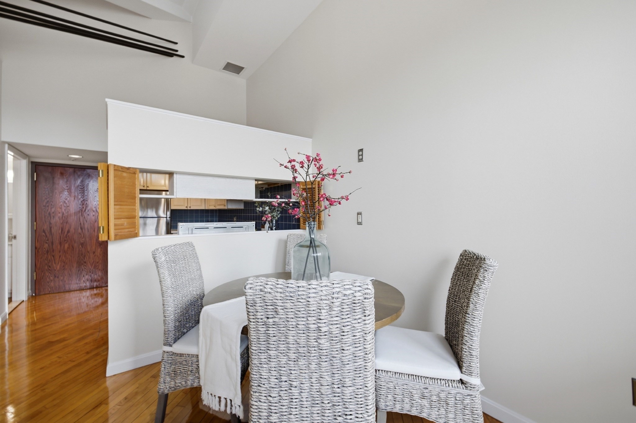 94 Newbury Ave # 402 Property Photo 16