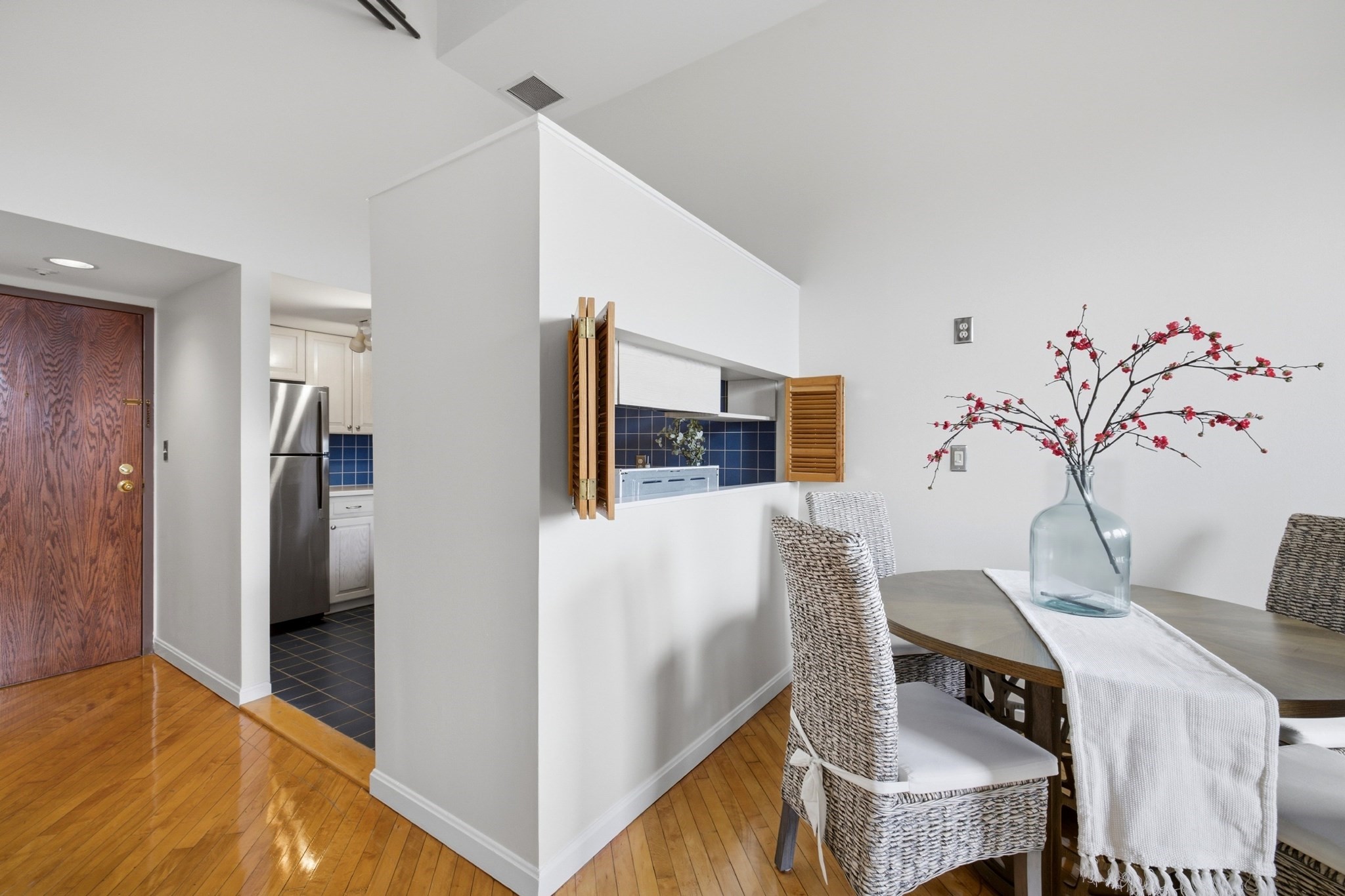 94 Newbury Ave # 402 Property Photo 18