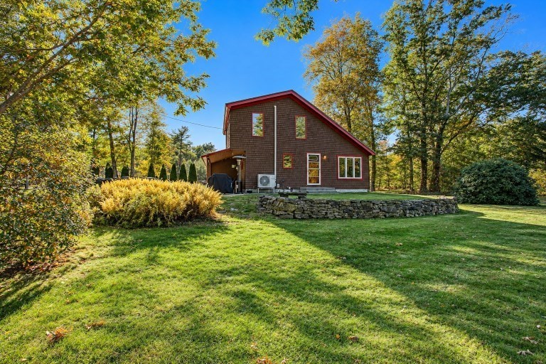 306 Thompson Rd Property Photo 2