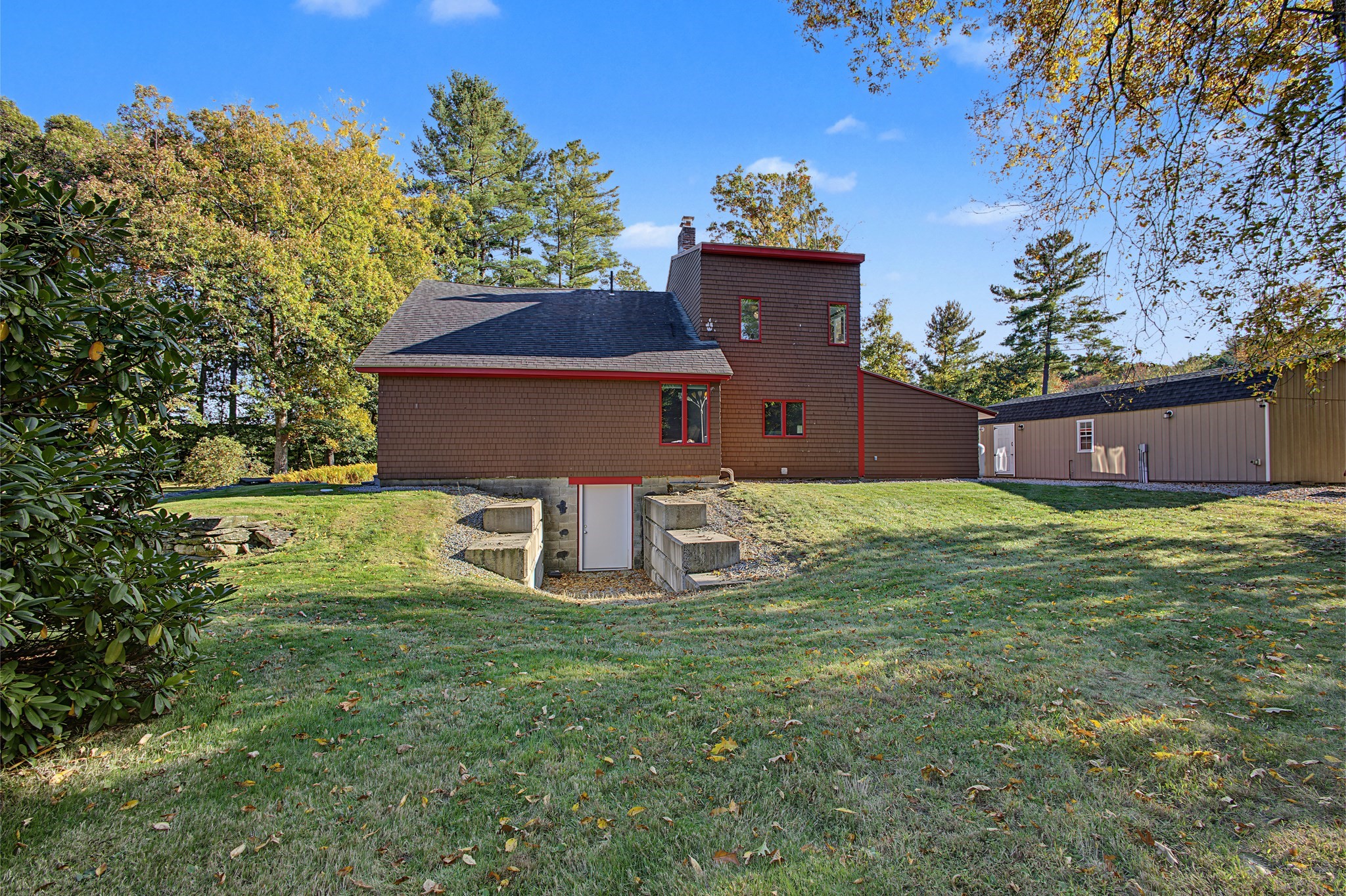 306 Thompson Rd Property Photo 35
