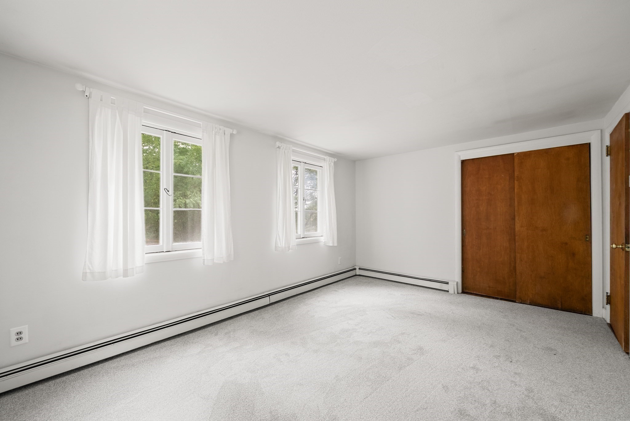 208 Mount Vernon Rd E Property Photo 12