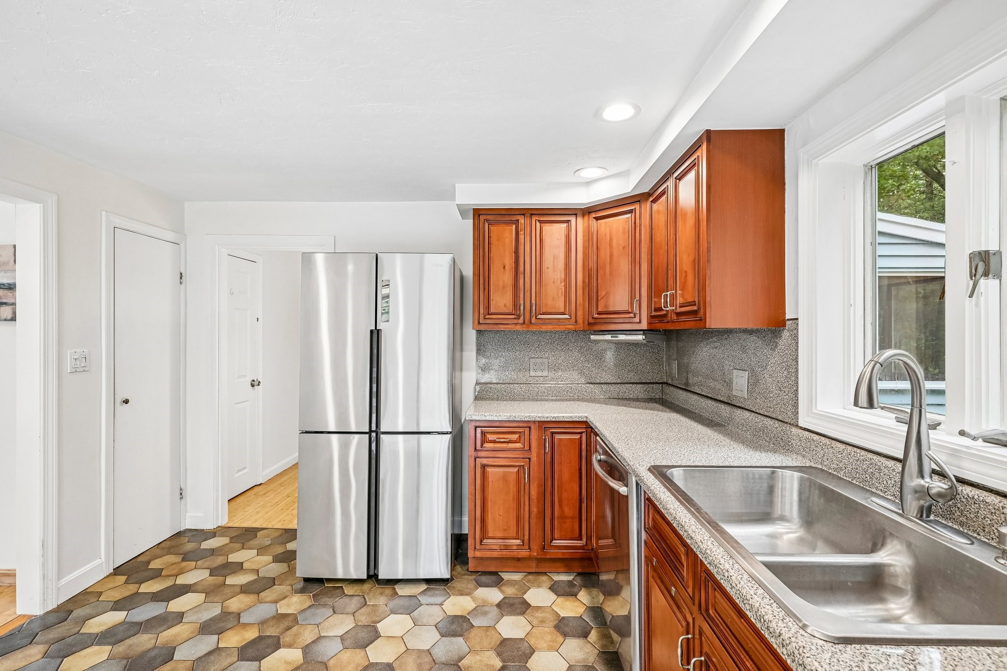18 Eleanor Rd Property Photo 13