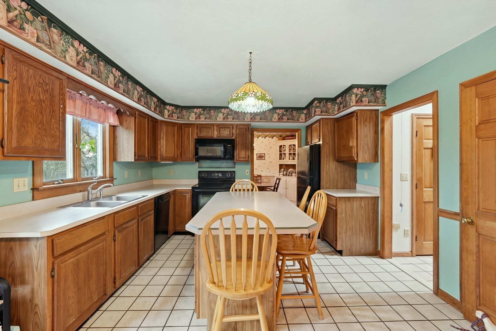 235 Pierce Rd Property Photo 4