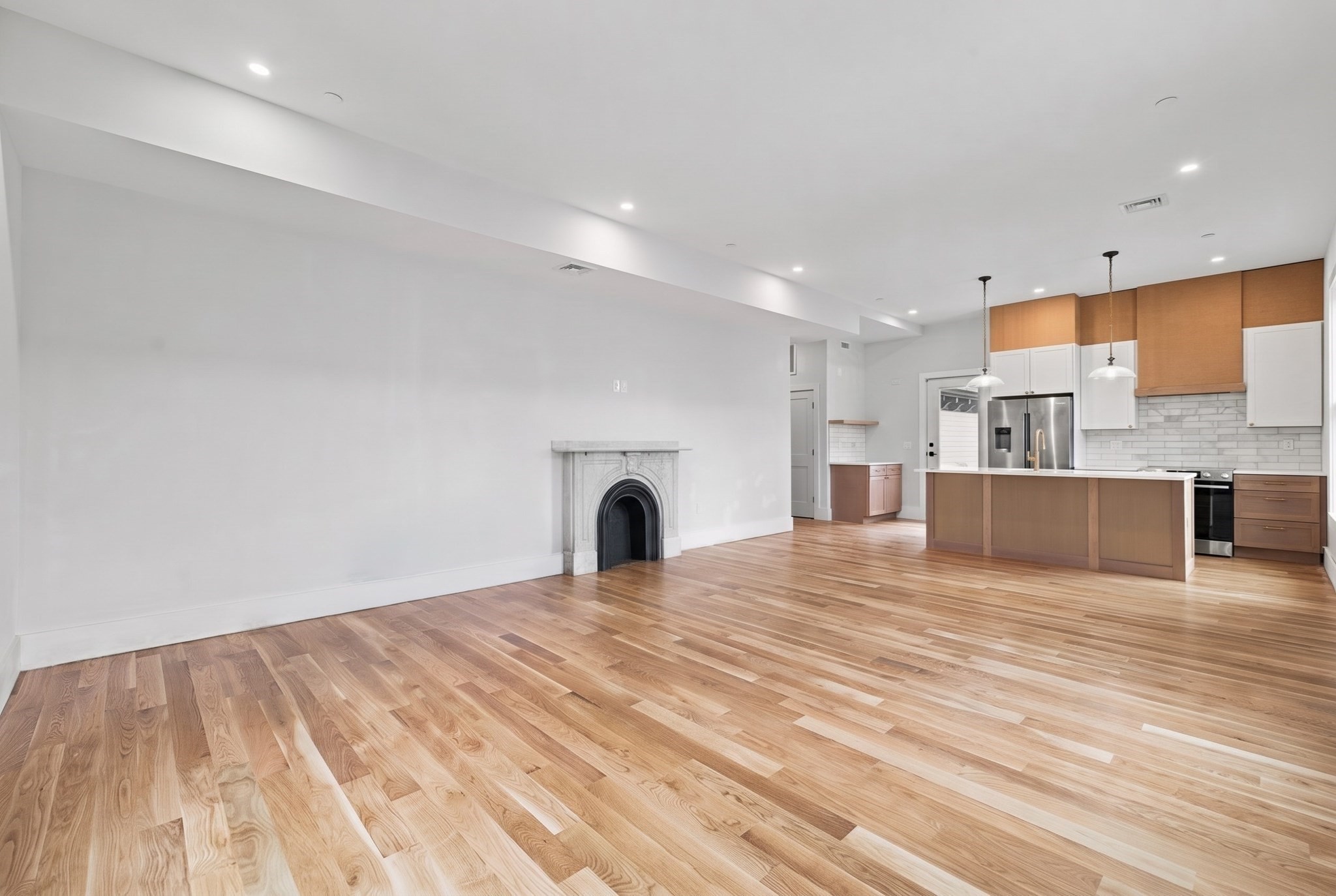 93 Moreland Street Property Photo 2