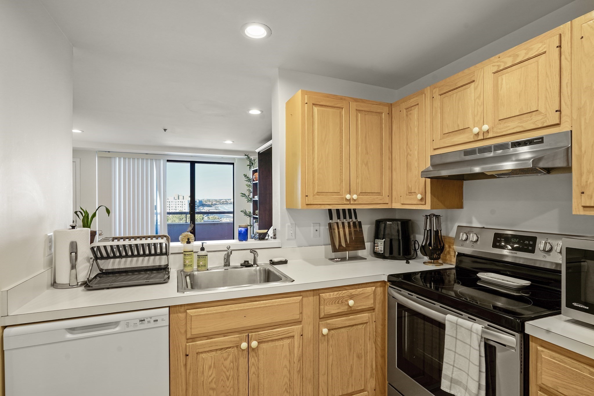 350 Revere Beach Blvd # 9t Property Photo 7
