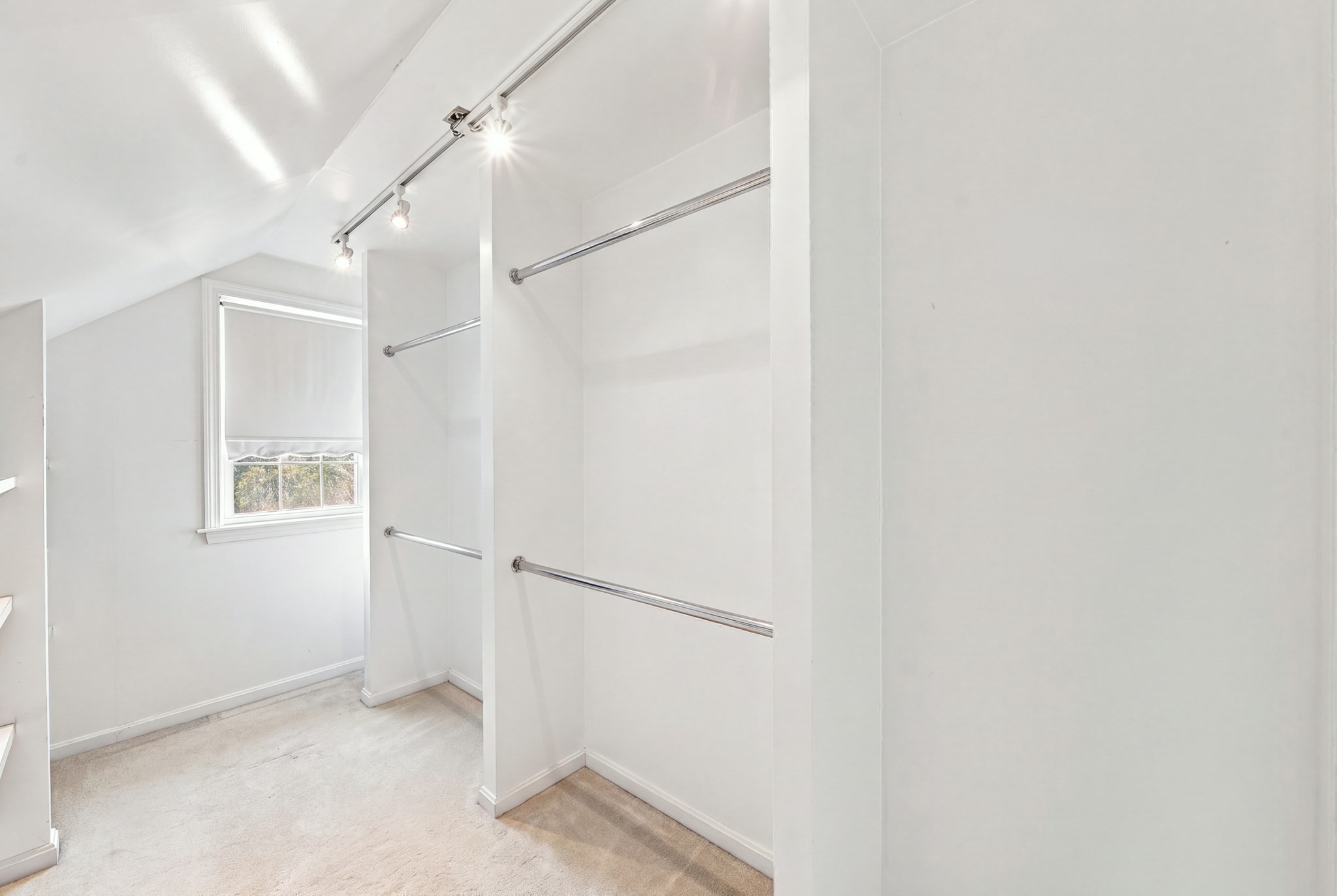 80 Grove St Property Photo 30