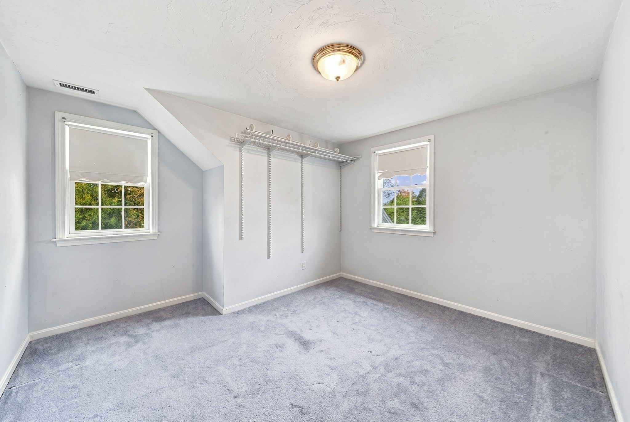 80 Grove St Property Photo 31