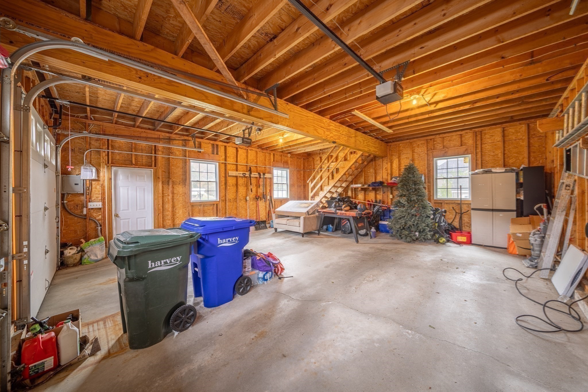 80 Grove St Property Photo 34