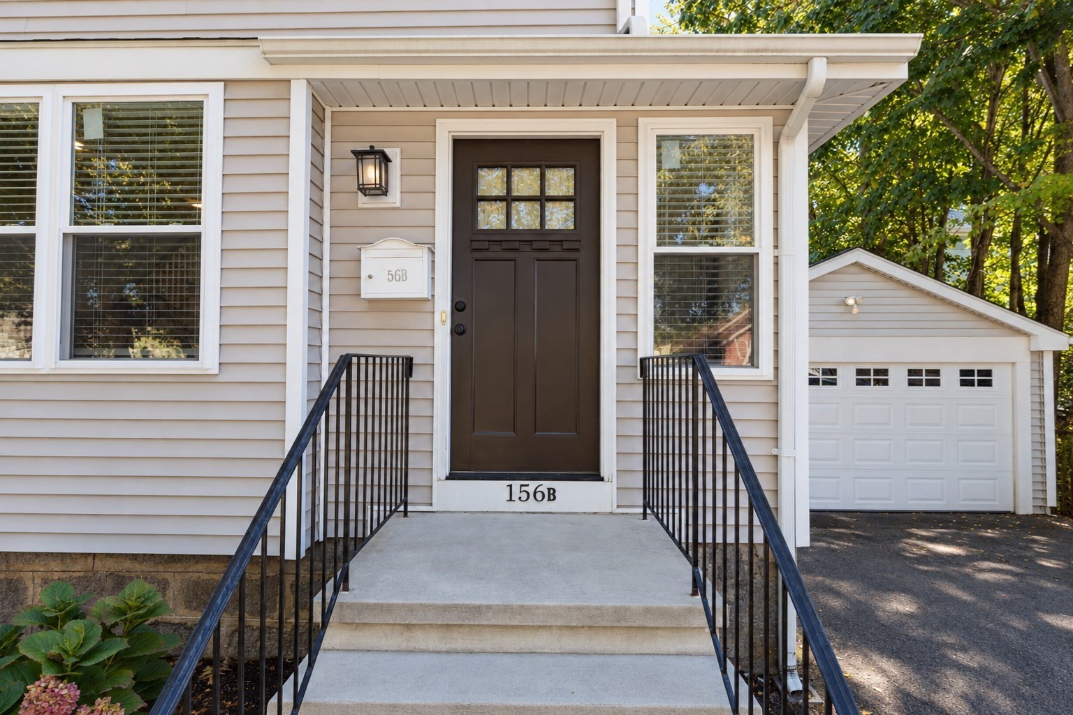 156 Elmwood Ave # B Property Photo 3