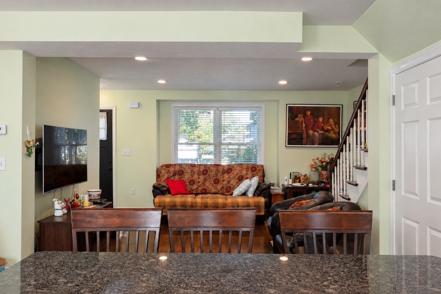 156 Elmwood Ave # B Property Photo 6