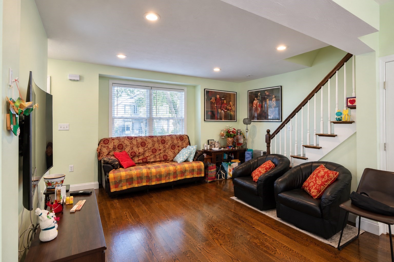 156 Elmwood Ave # B Property Photo 7