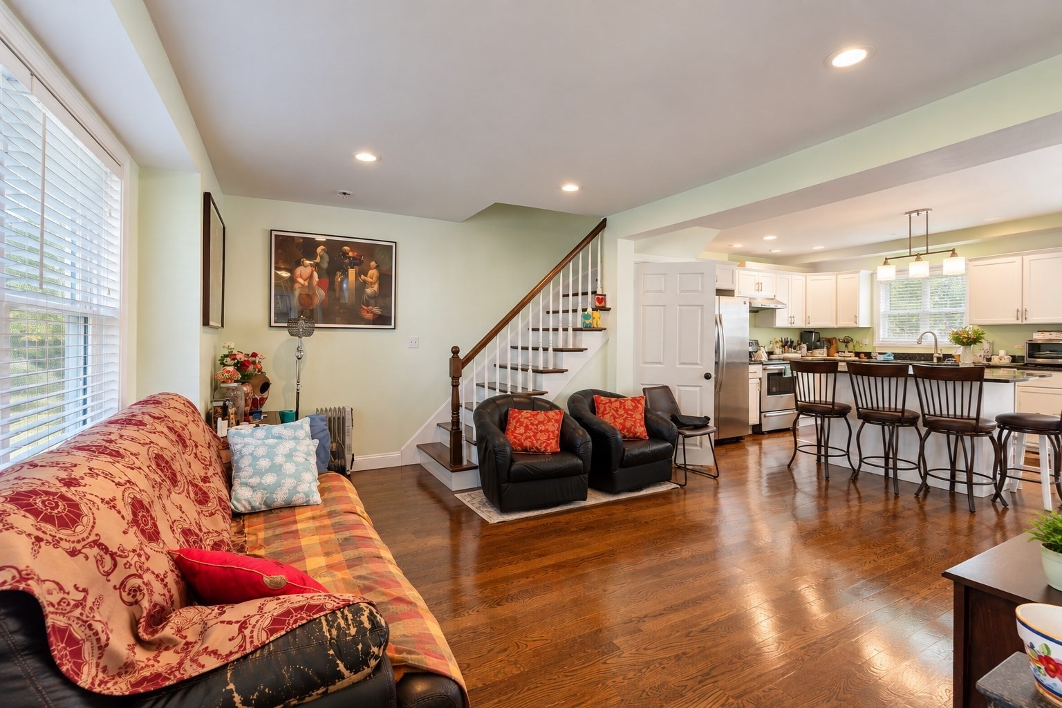 156 Elmwood Ave # B Property Photo 8
