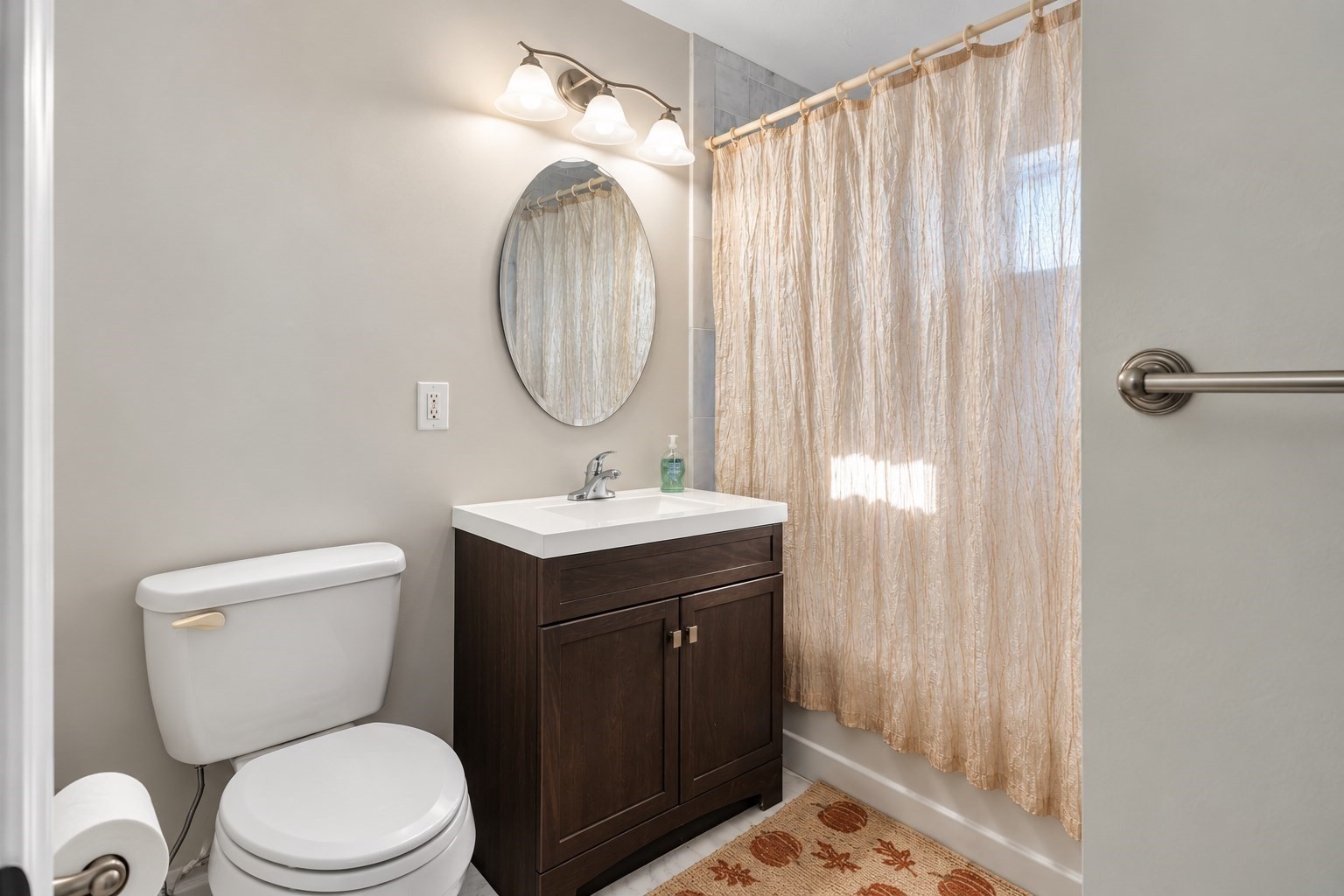 156 Elmwood Ave # B Property Photo 17