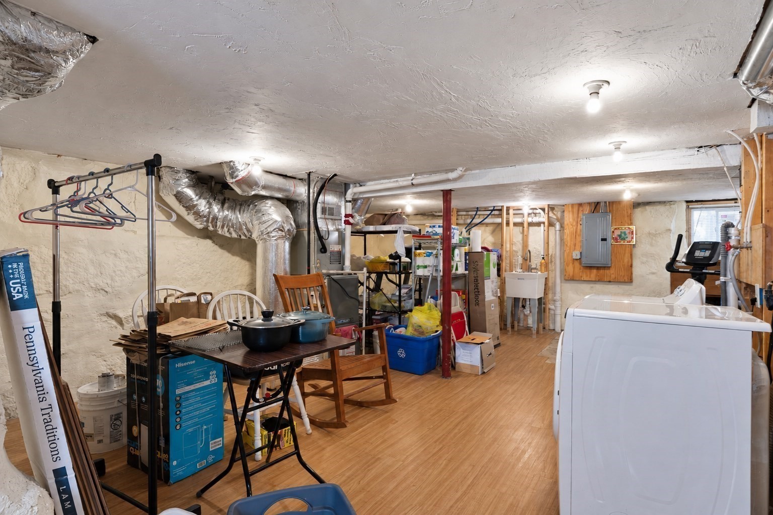156 Elmwood Ave # B Property Photo 18