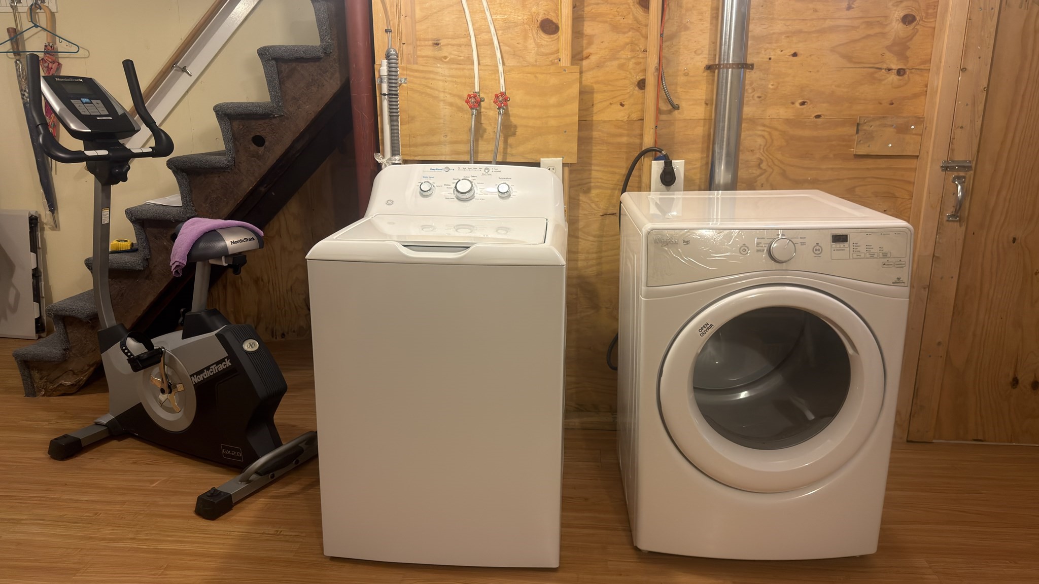 156 Elmwood Ave # B Property Photo 21