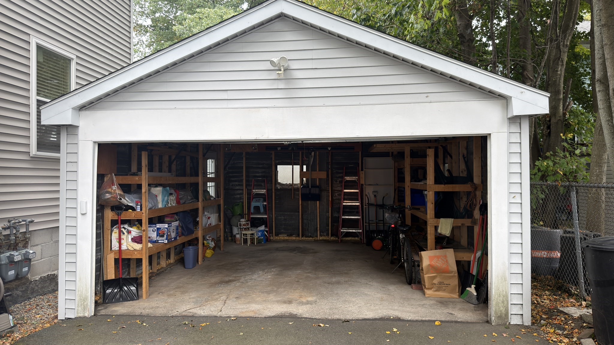 156 Elmwood Ave # B Property Photo 23