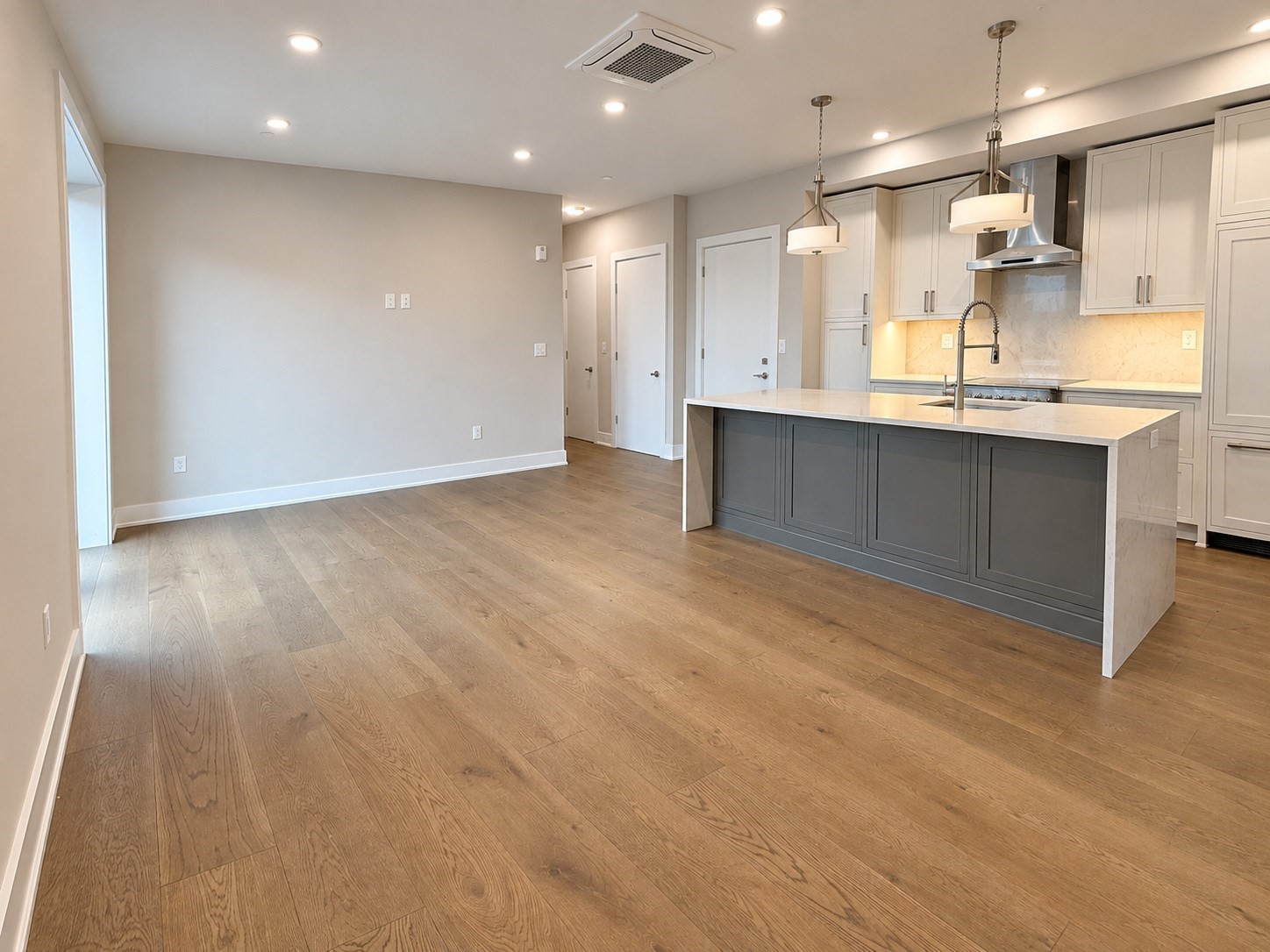 804 East 7th Street # 302 Property Photo 5