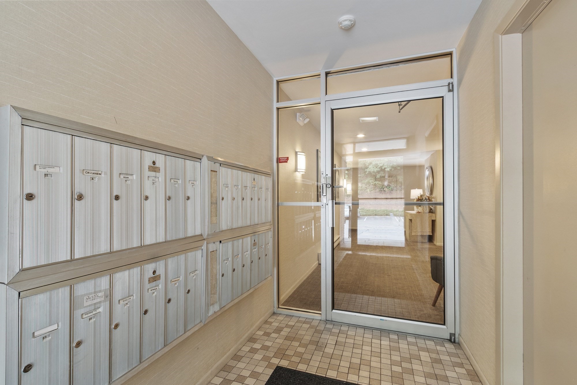 234 Nesmith St # 14 Property Photo 8
