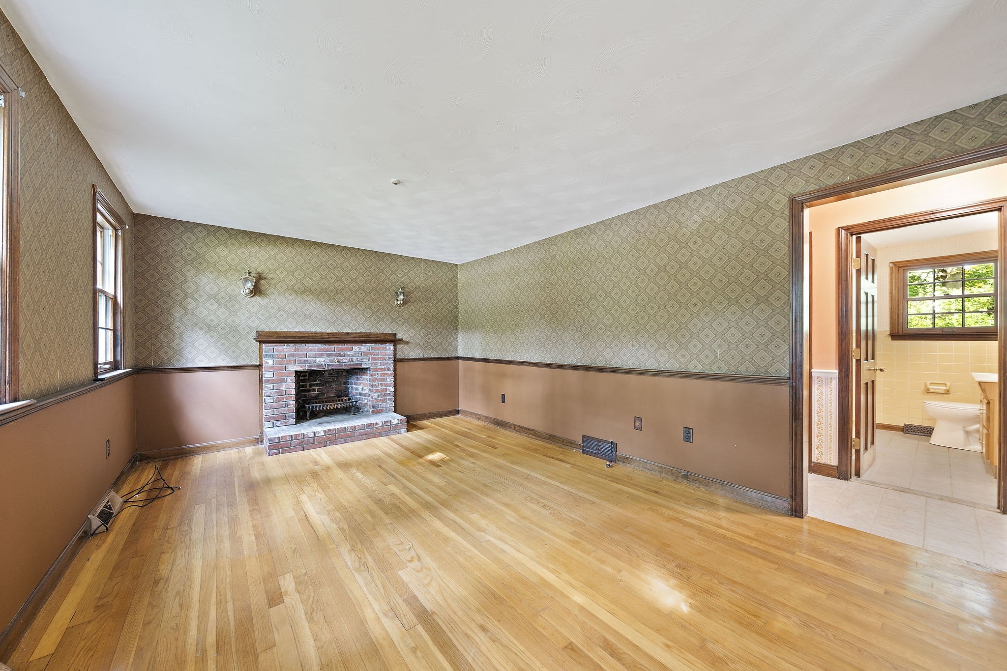 215 Bay State Cir Property Photo 9