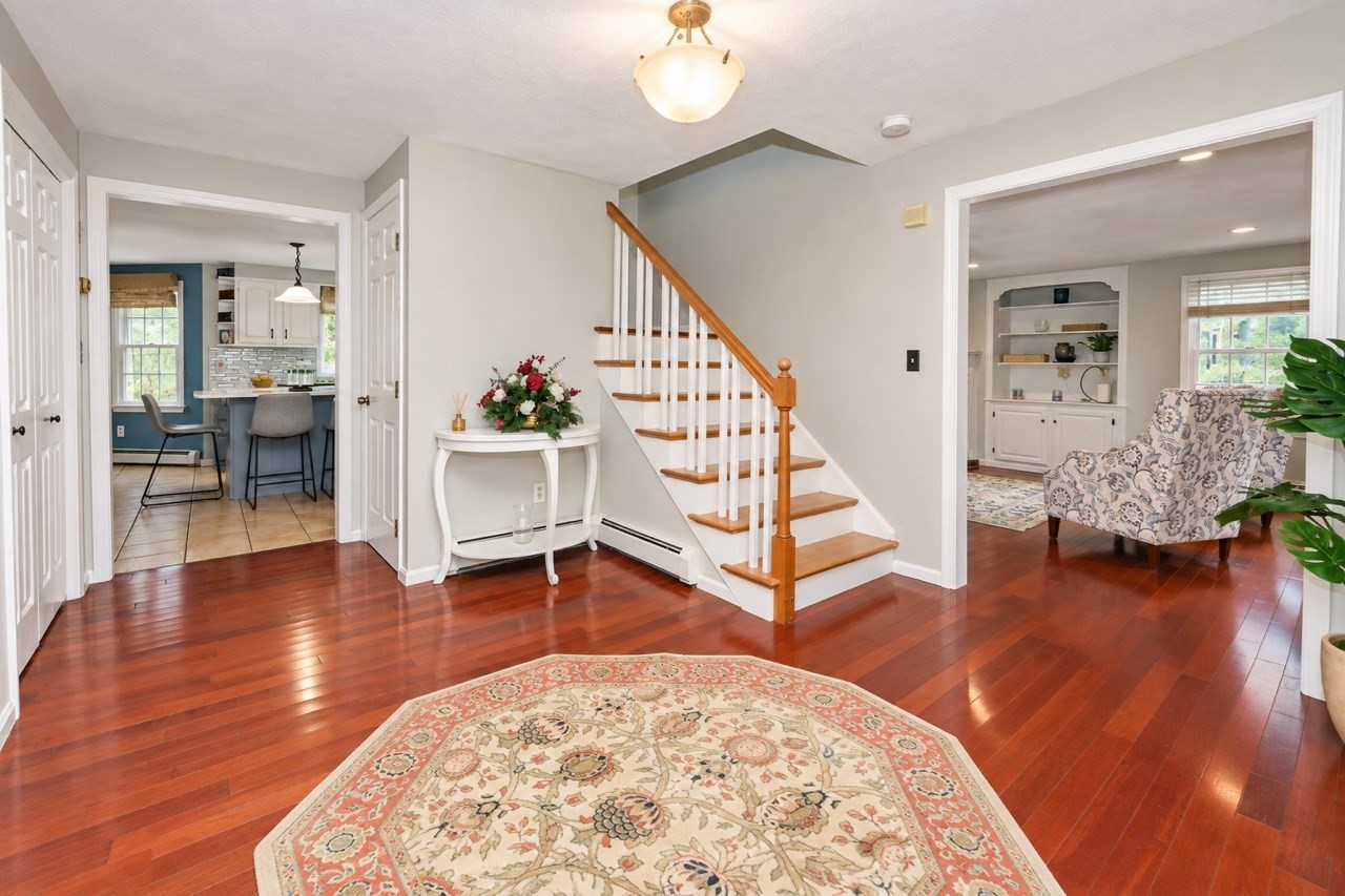 80 Bow Ridge Property Photo 4