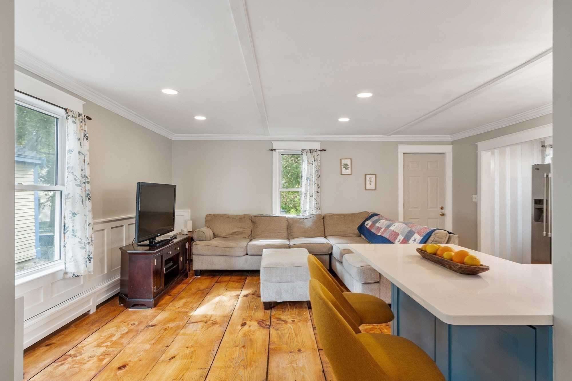 2 Hill St Property Photo 6