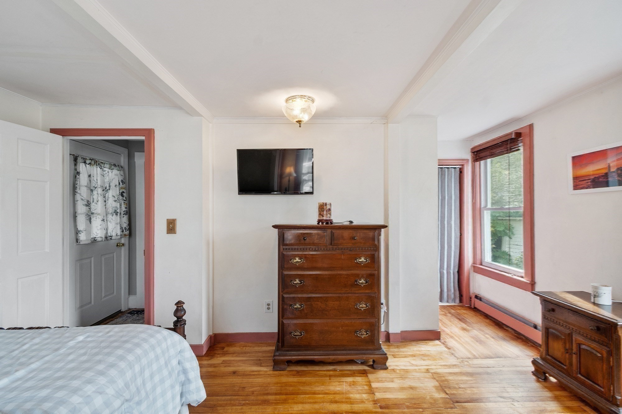 2 Hill St Property Photo 16