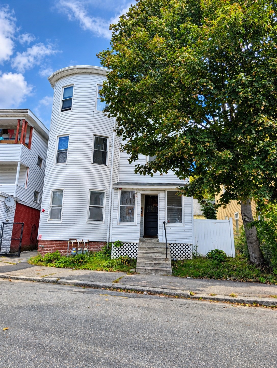 19 Perry Ave Property Photo 1