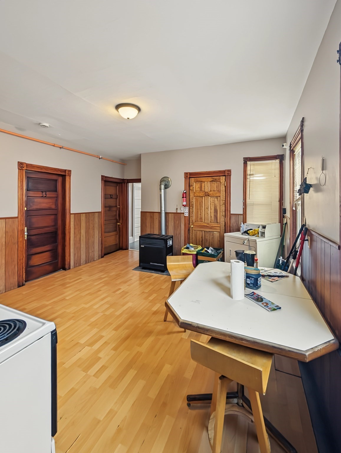 19 Perry Ave Property Photo 4