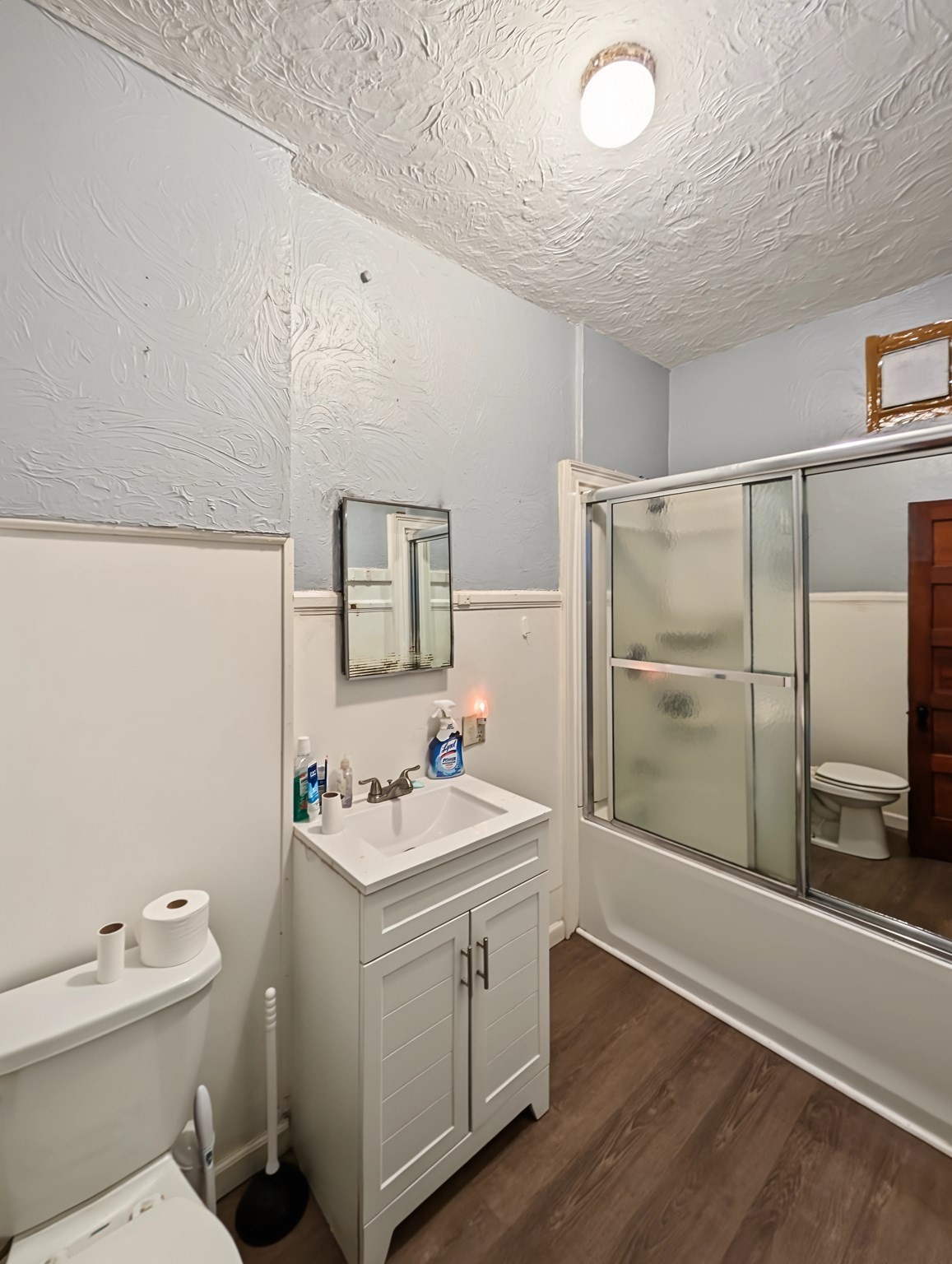 19 Perry Ave Property Photo 7