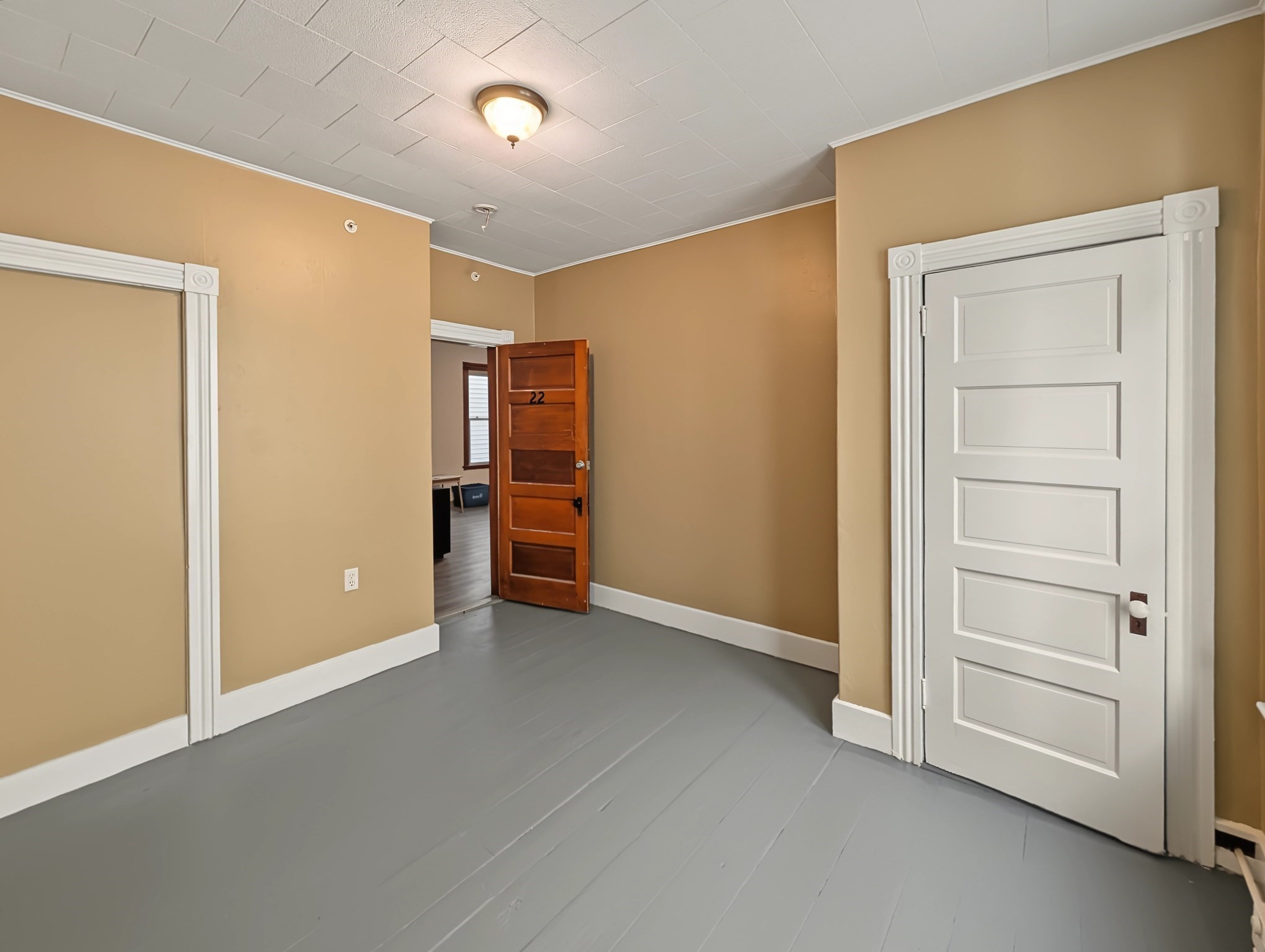 19 Perry Ave Property Photo 17