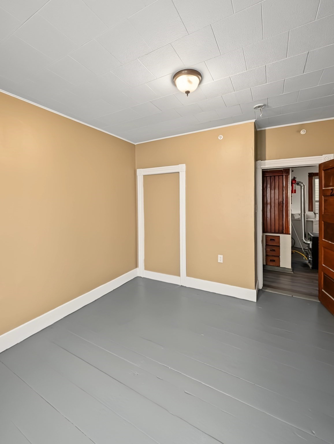 19 Perry Ave Property Photo 18