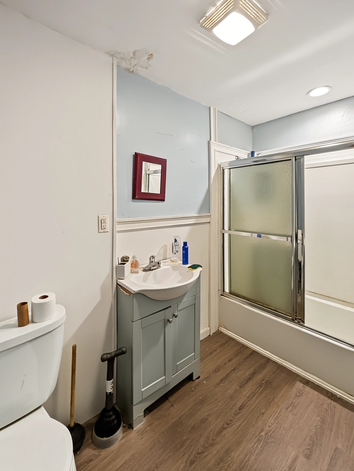 19 Perry Ave Property Photo 23