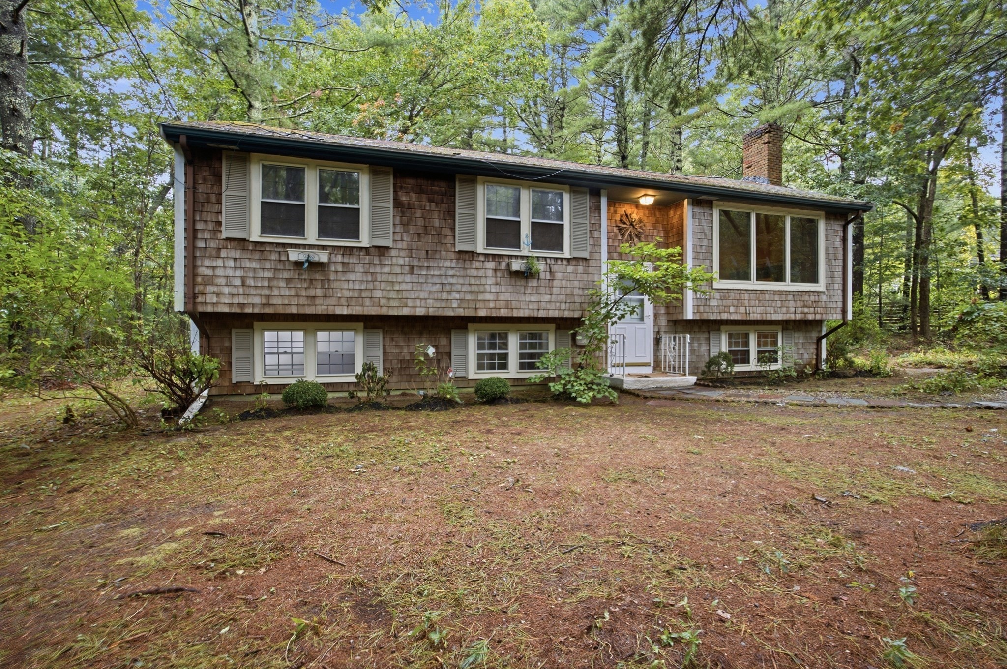 707 Mayflower St Property Photo 1