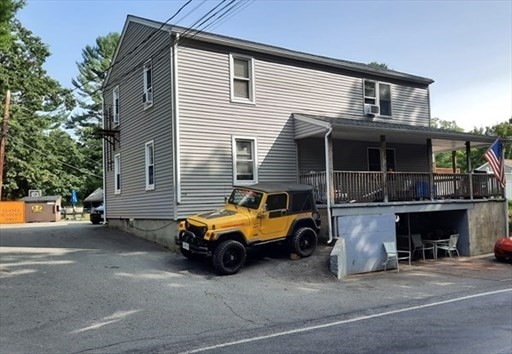 113 Lake St Property Photo 1