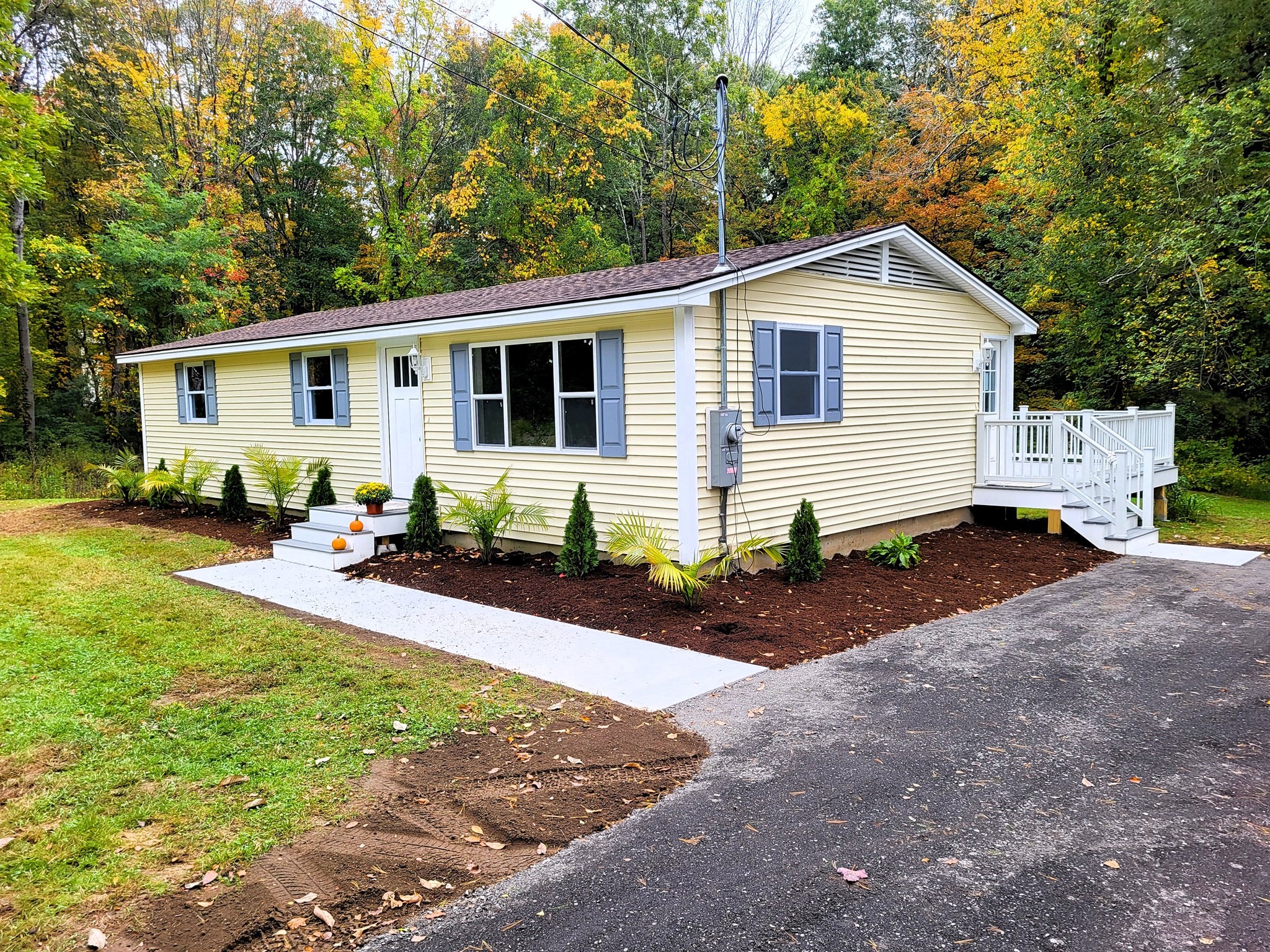 389 Breakneck Rd Property Photo 1