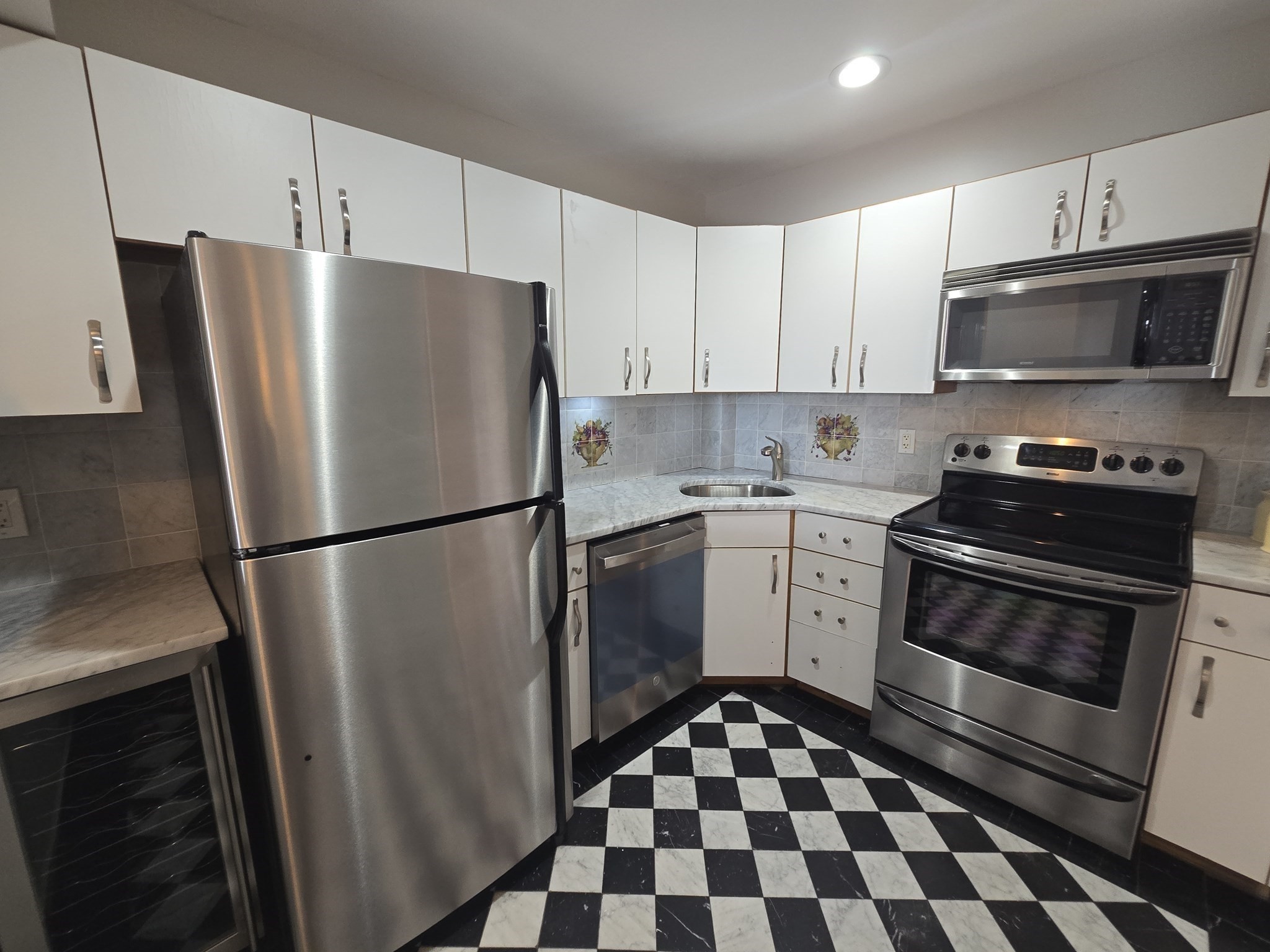 500 Washington St # 409 Property Photo 7