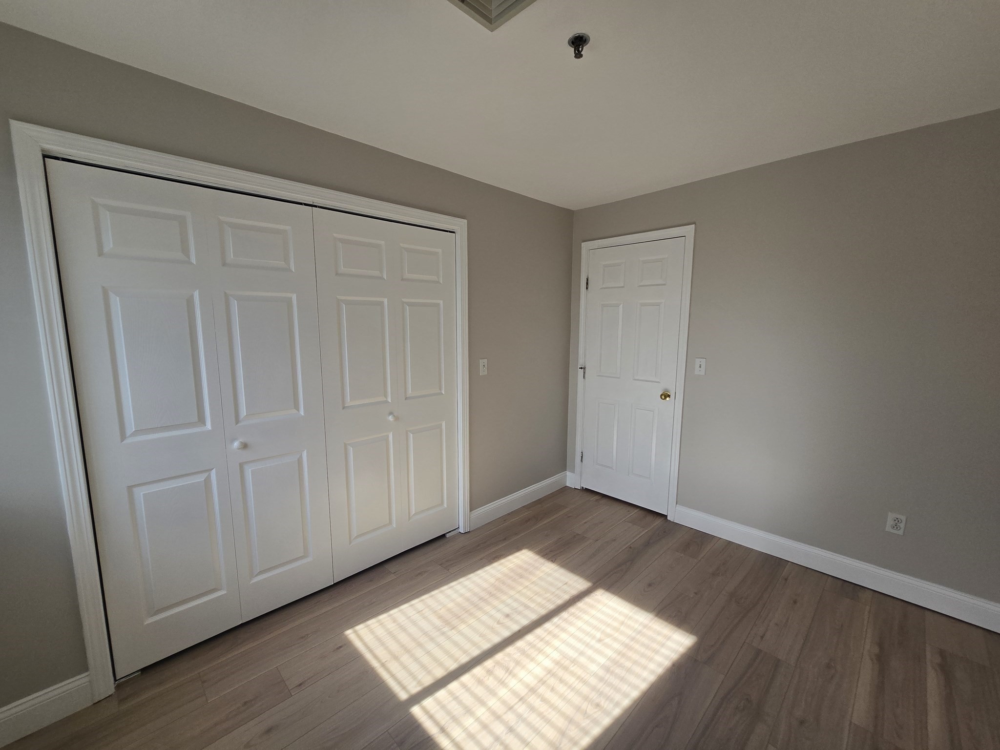 500 Washington St # 409 Property Photo 28