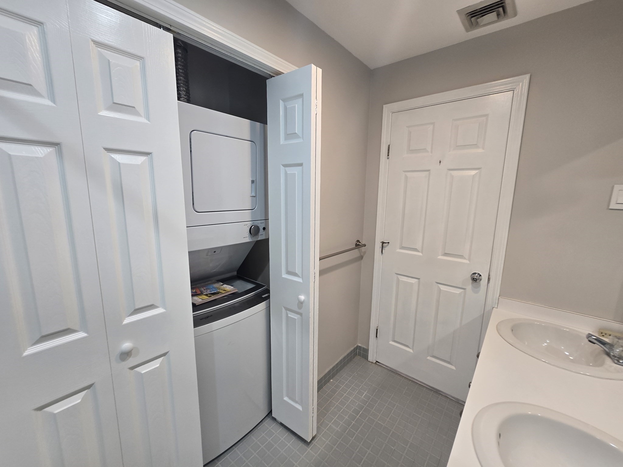 500 Washington St # 409 Property Photo 33