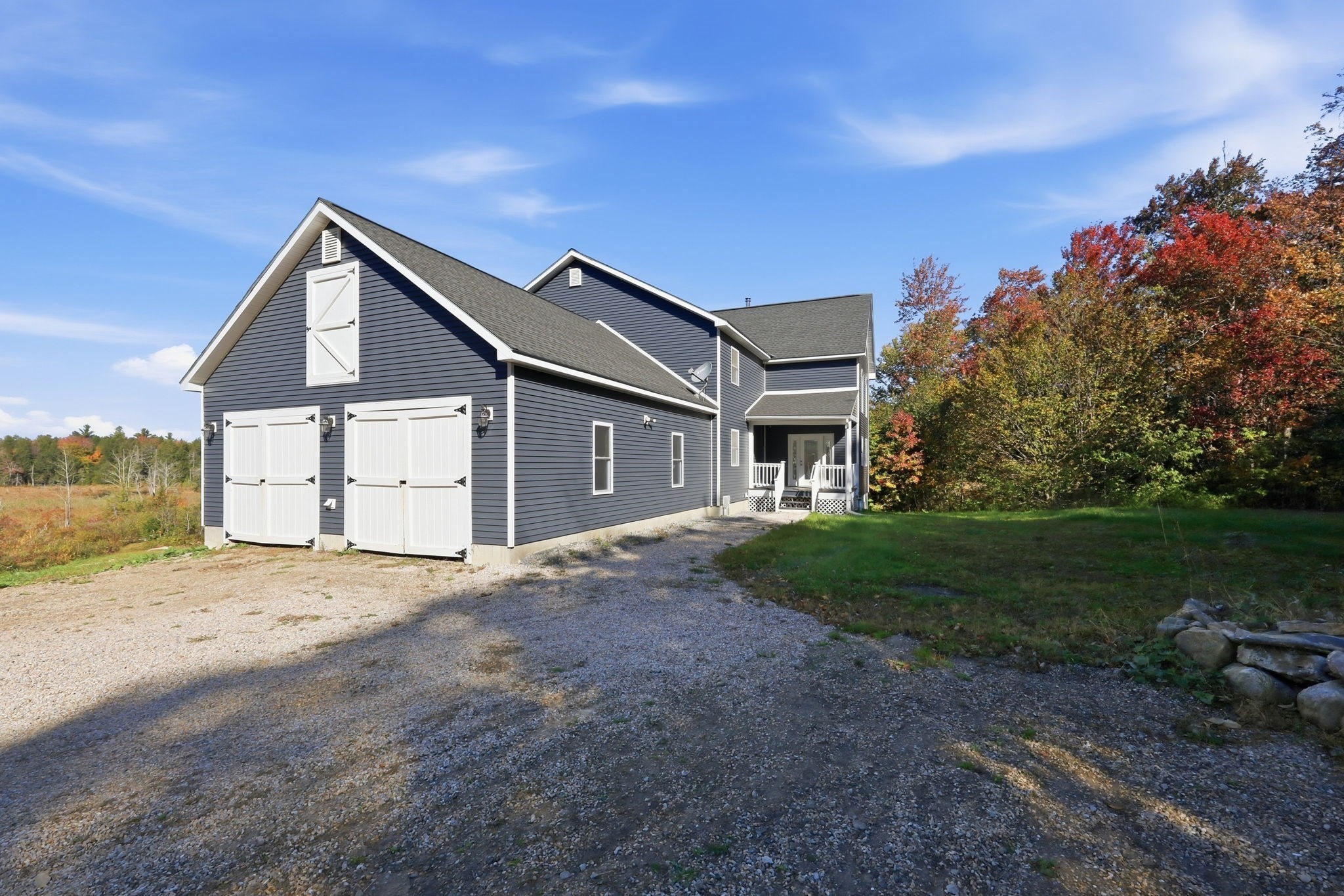 2336 West Center Rd Property Photo 4