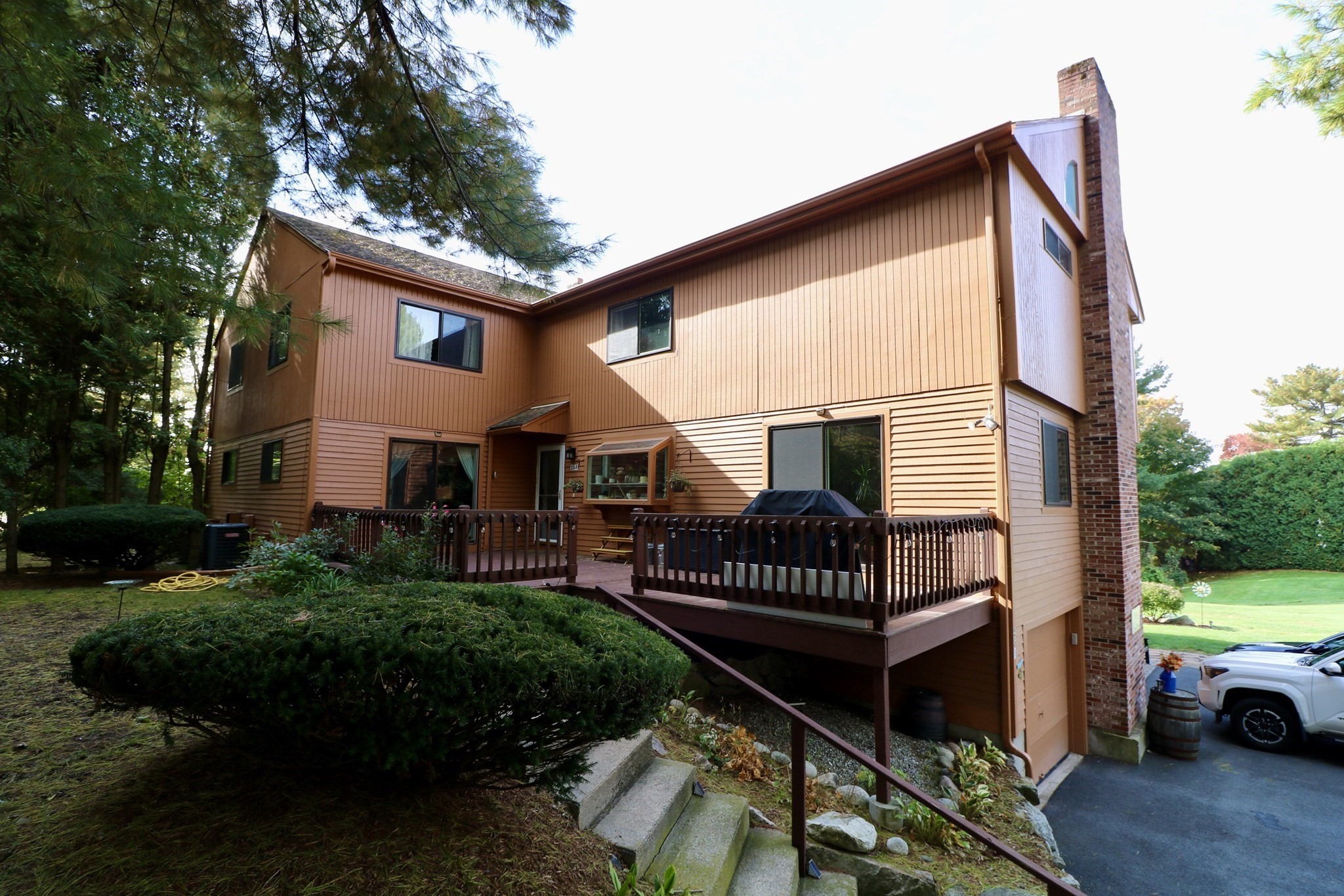 25b Country Club Ln # B Property Photo 2